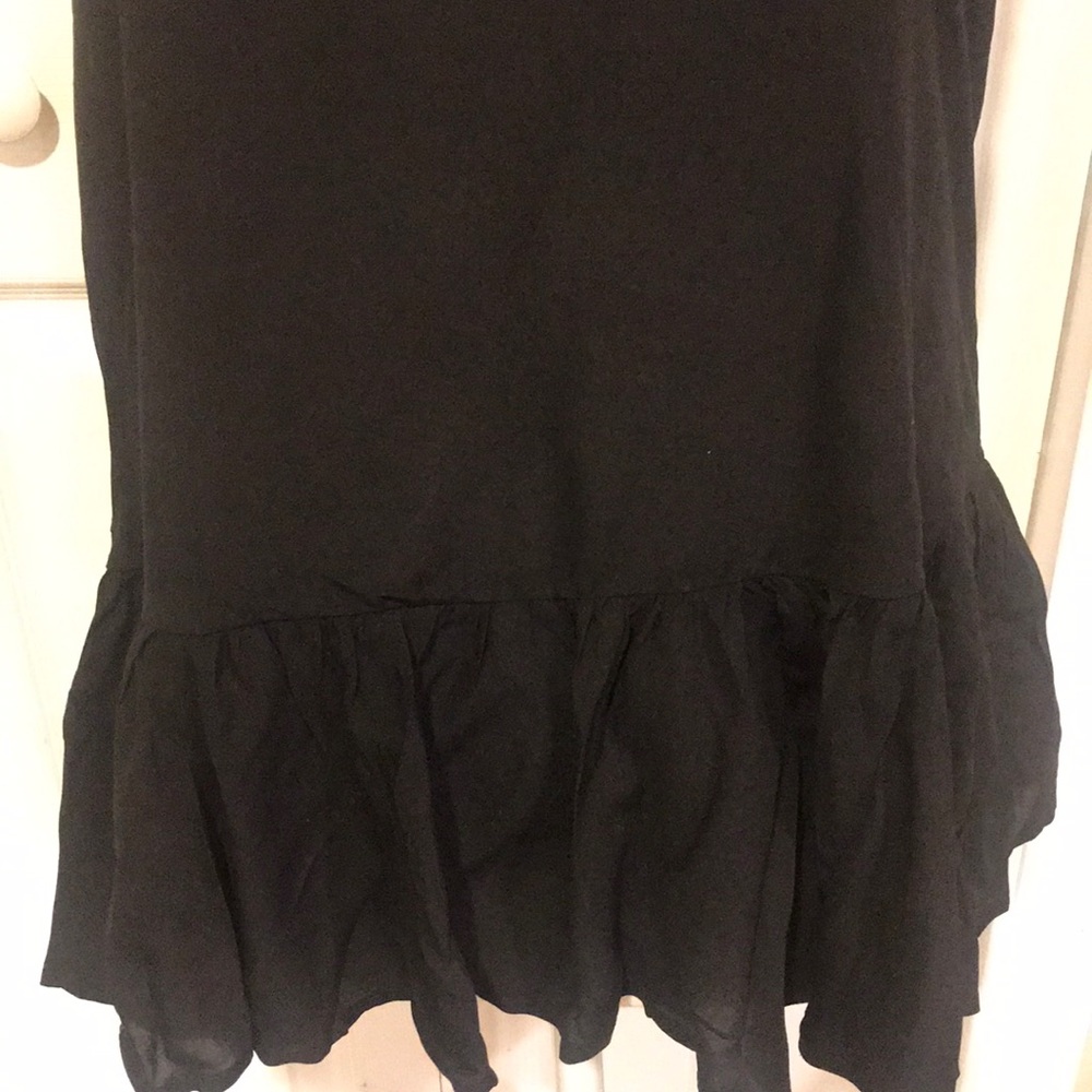 Old Navy Ruffle Cami - Picture 6 of 11